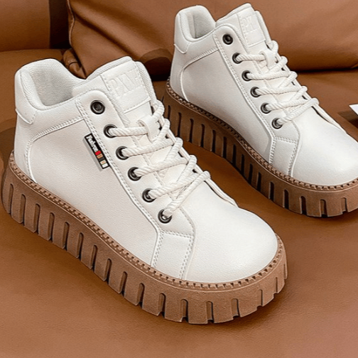 Støvler med tykke såler lav modell