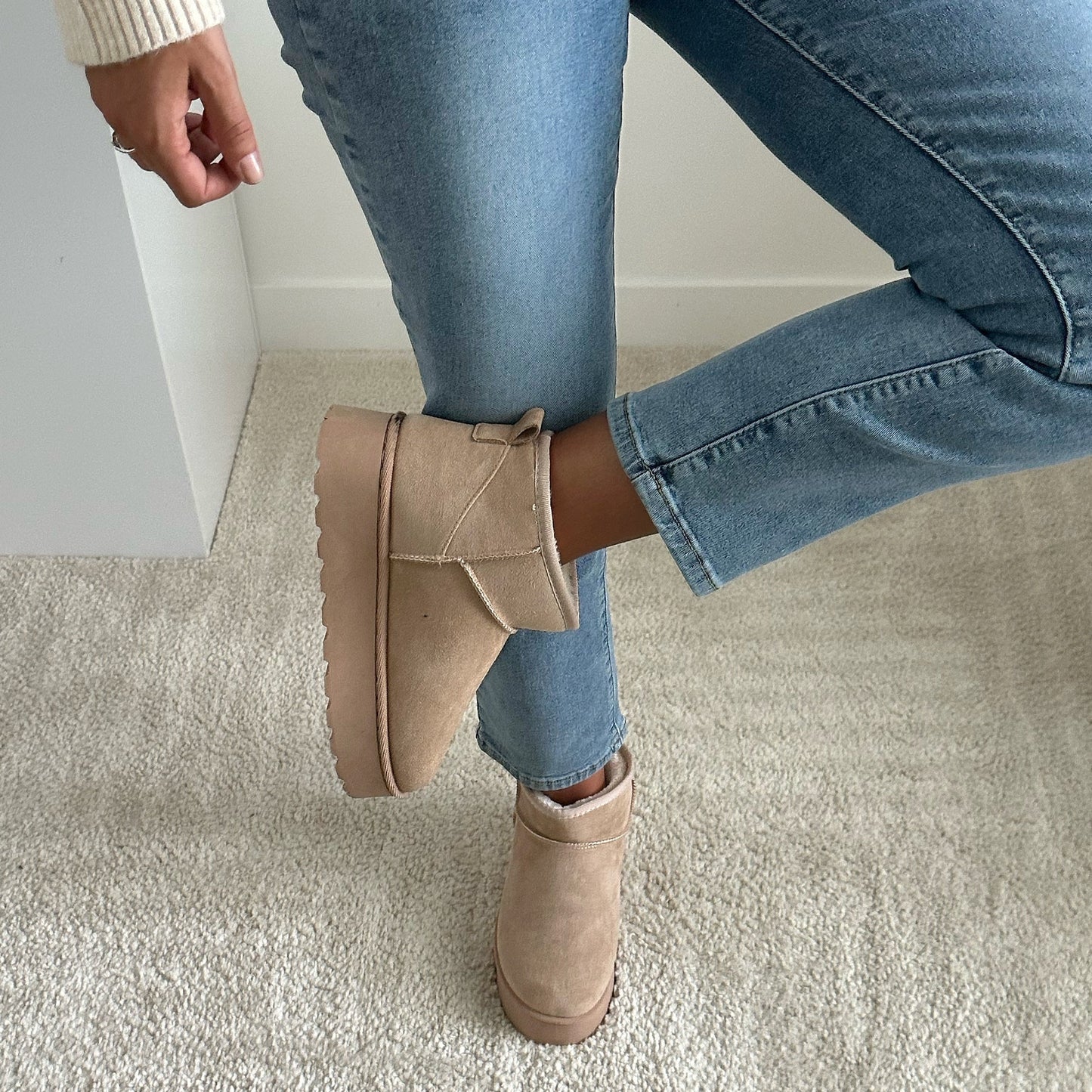 Mukavat ja tyylikkäät saappaat väsyttämättömään kävelyyn